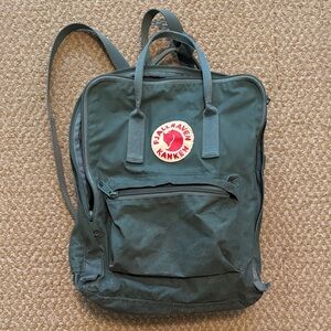 Kånken Frost Green Classic Backpack 16L